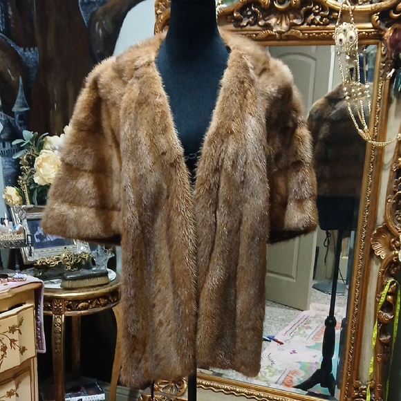 Schumacher Vintage Real Mink Fur Wrap Cape Capelet Shawl